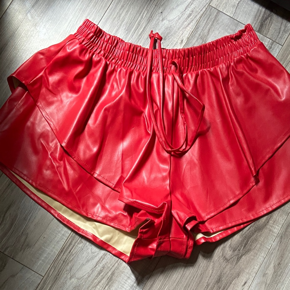 Peach Love California Red leather Shorts